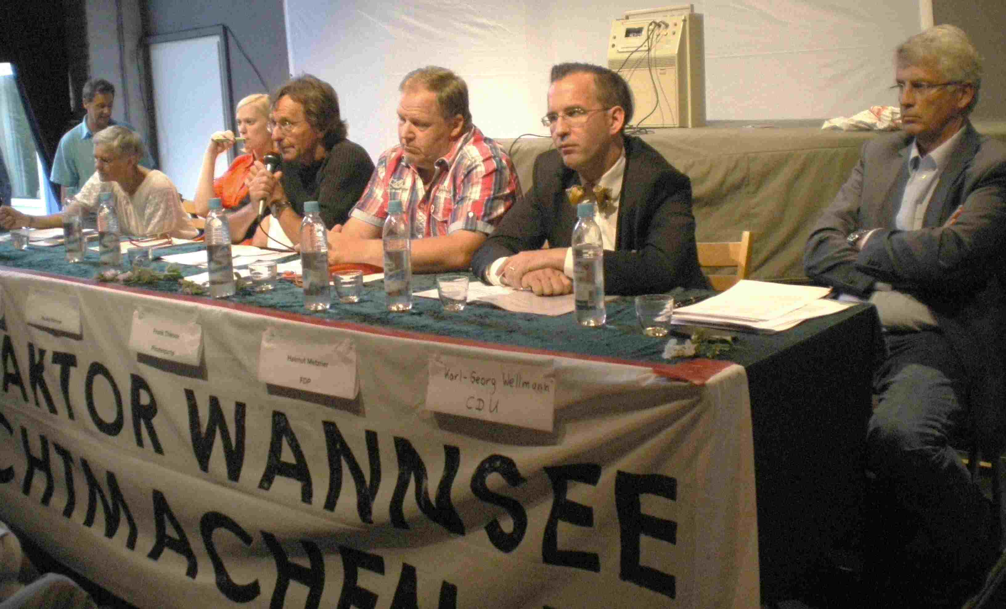 „Bitte tun Sie doch mal was für uns!“: Heftige Diskussion zum Forschungsreaktor in Wannsee
