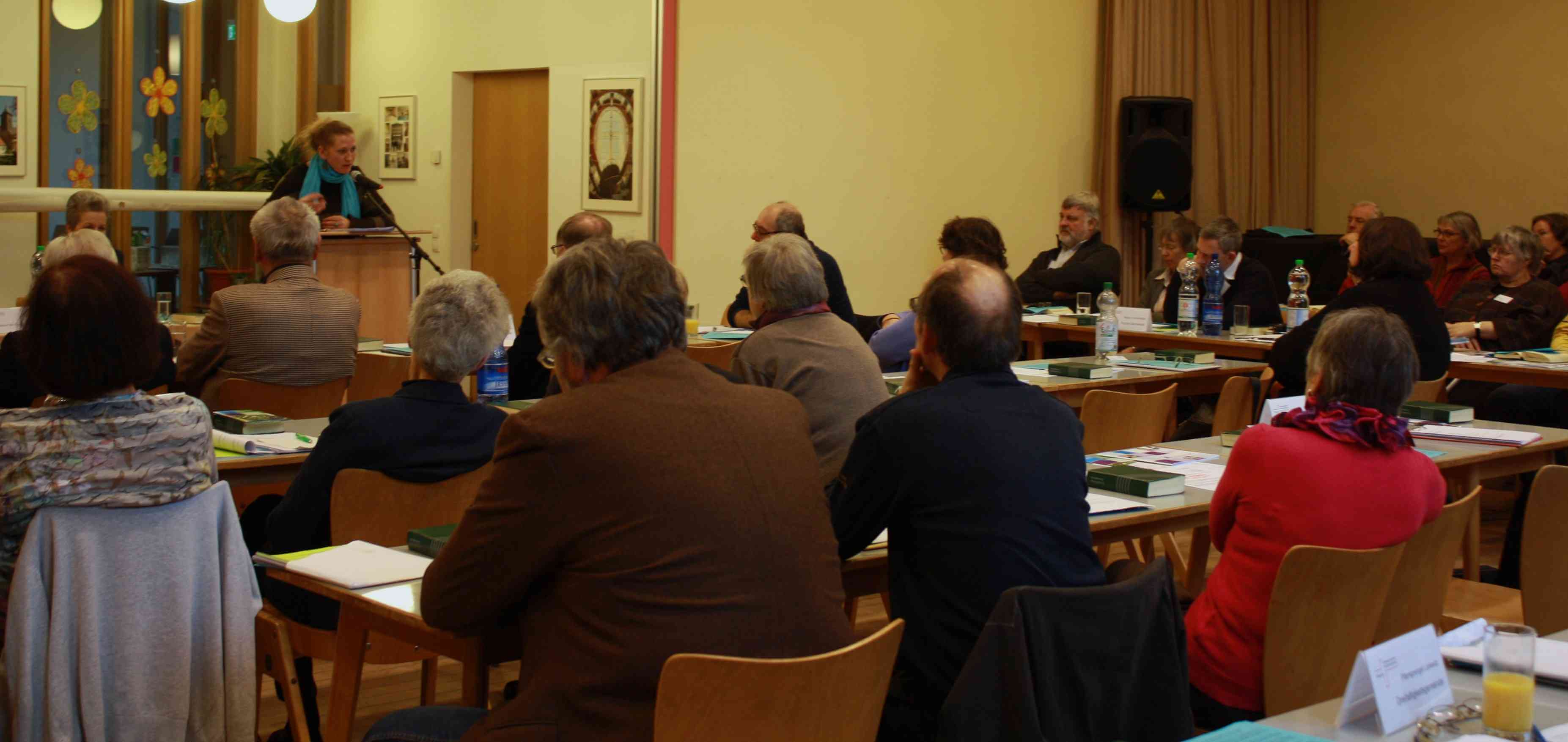 Flüchtlinge willkommen heißen: Synode des Kirchenkreises Steglitz informiert sich über geplantes Heim