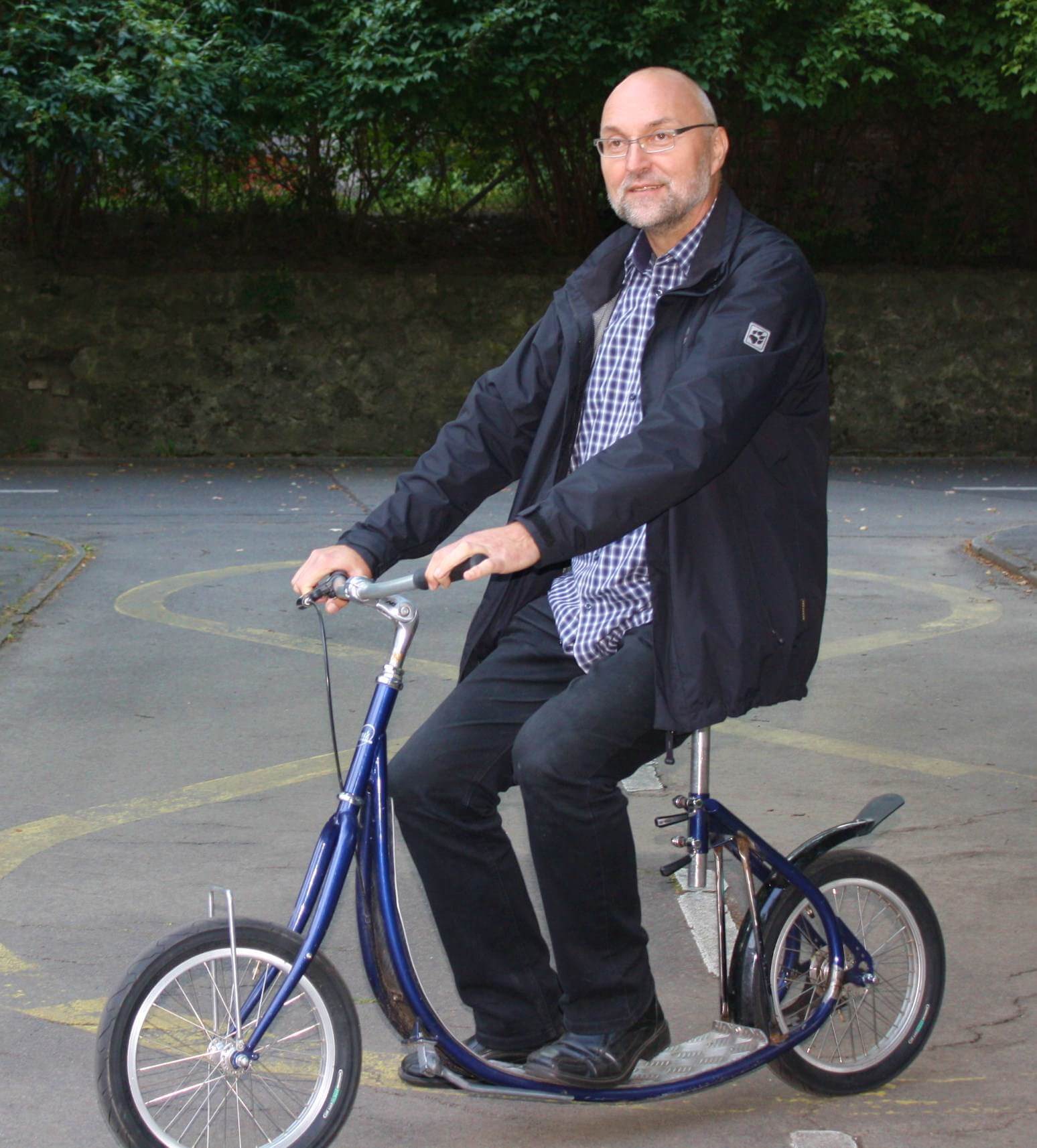 Ohne Angst aufs Rad: Wolfgang Lukowiak bringt Erwachsenen das Fahrradfahren bei