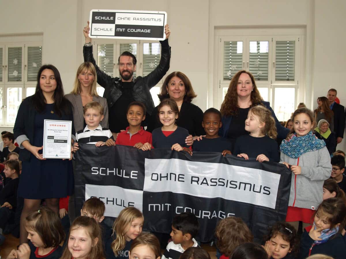 Rocken gegen Rassismus: Phorms-Schule ist „Schule mit Courage“