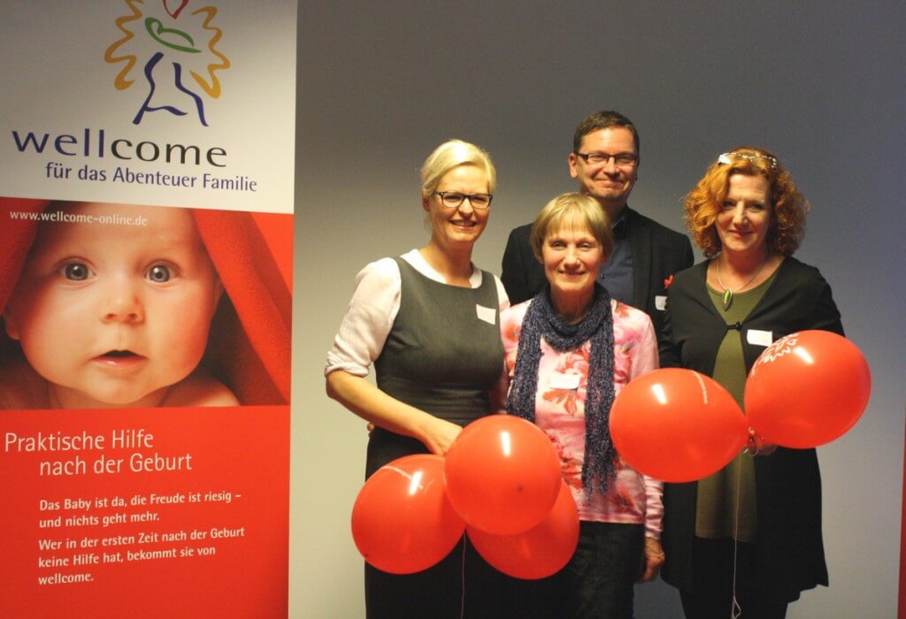 Koordinatorin, Katrin Reiner, wellcome-Engel- Karolina Kehl-Kausche, Thomas Mampel und Welcome-Leitung Anke Eichner (von links) feierten gemeinsam mit vielen Gästen den Projekt-Start. Foto: Gogol 