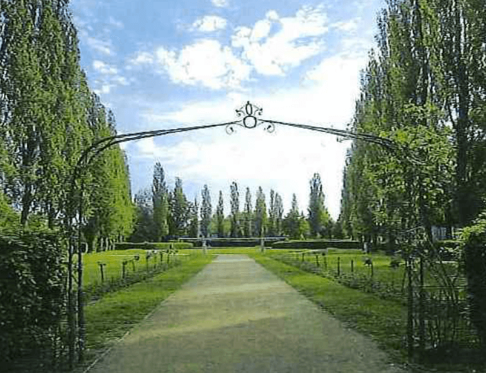 Rosenbogen Bernkastler Platz Lankwitz