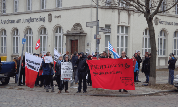 Protest gegen die Eröffnung von AfD-Abgeordnetenbüro in Lichterfelde