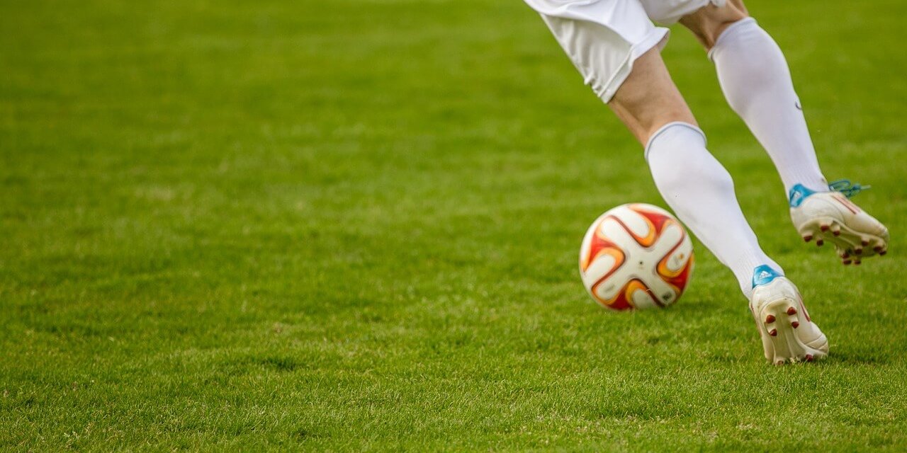 Fußball: Vereine spielen um Bezirkspokal