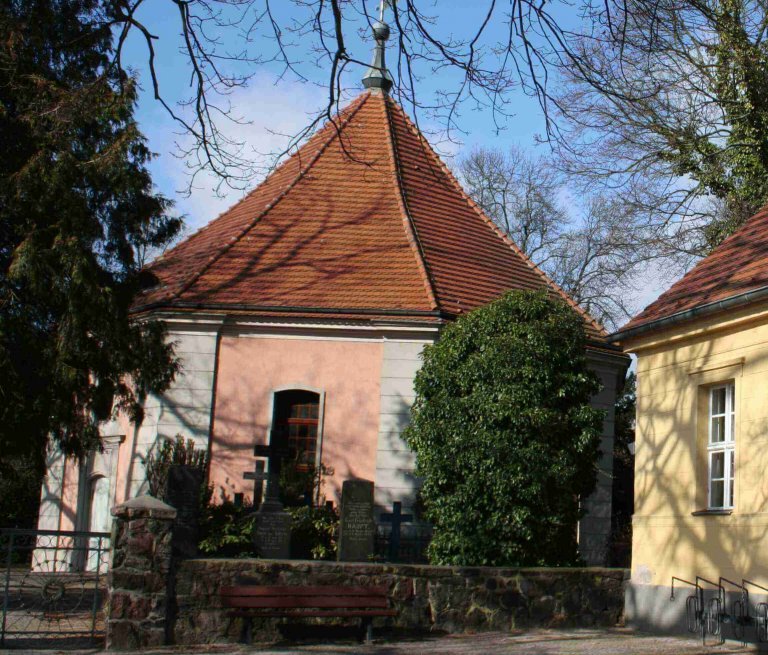 Alte Dorfkirche präsentiert Pläne für Neugestaltung des Altarraumes