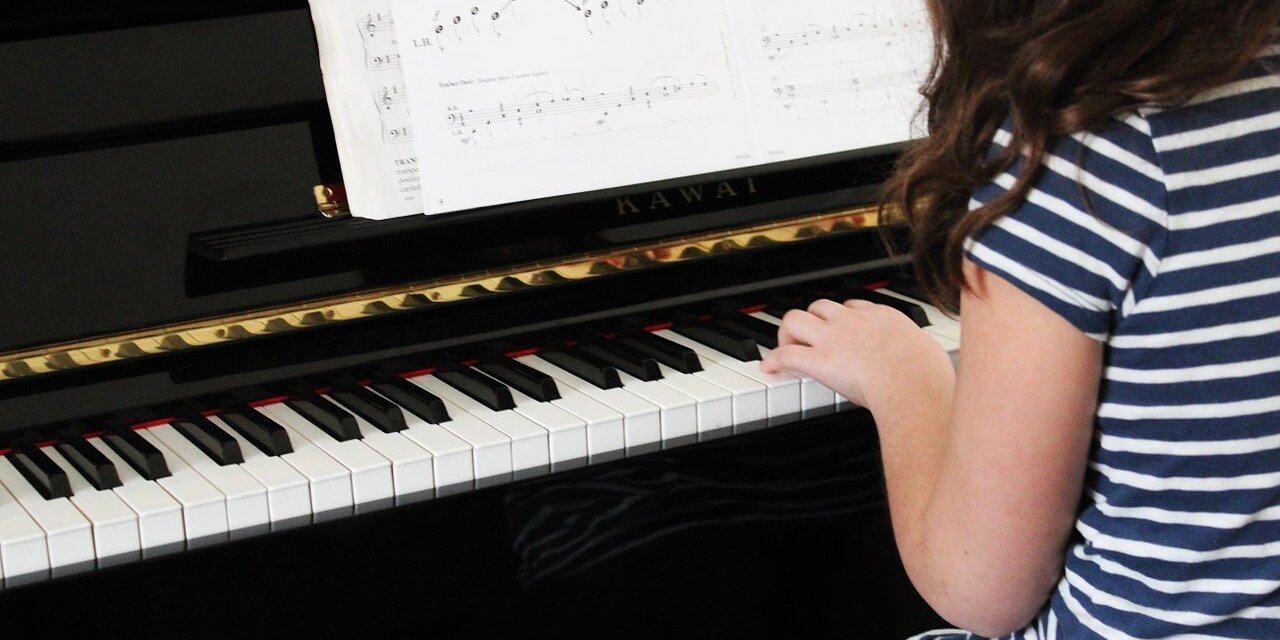 „Musik kennt keine Grenzen“ – Musikprojekt mit Kindern aus Steglitz-Zehlendorfer Willkommensklassen