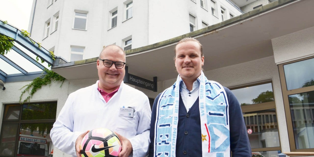 Bethel-Krankenhaus und FC Viktoria 1889 kooperieren auch in der nächsten Saison