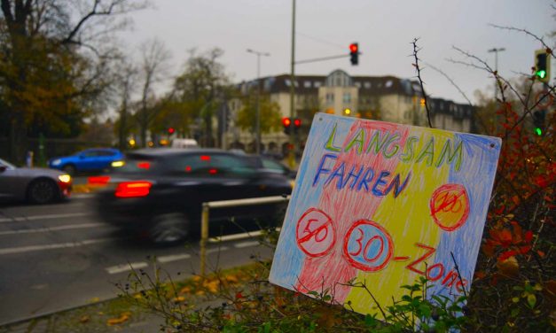 BVV Ausschuss berät Tempo 30 an Giesensdorfer Grundschule