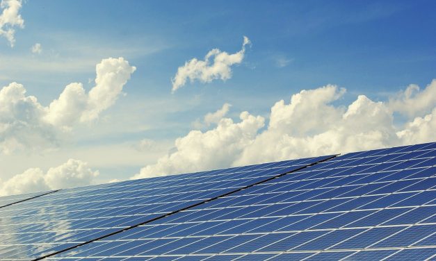 Mehr Solaranlagen für öffentliche Gebäude im Bezirk