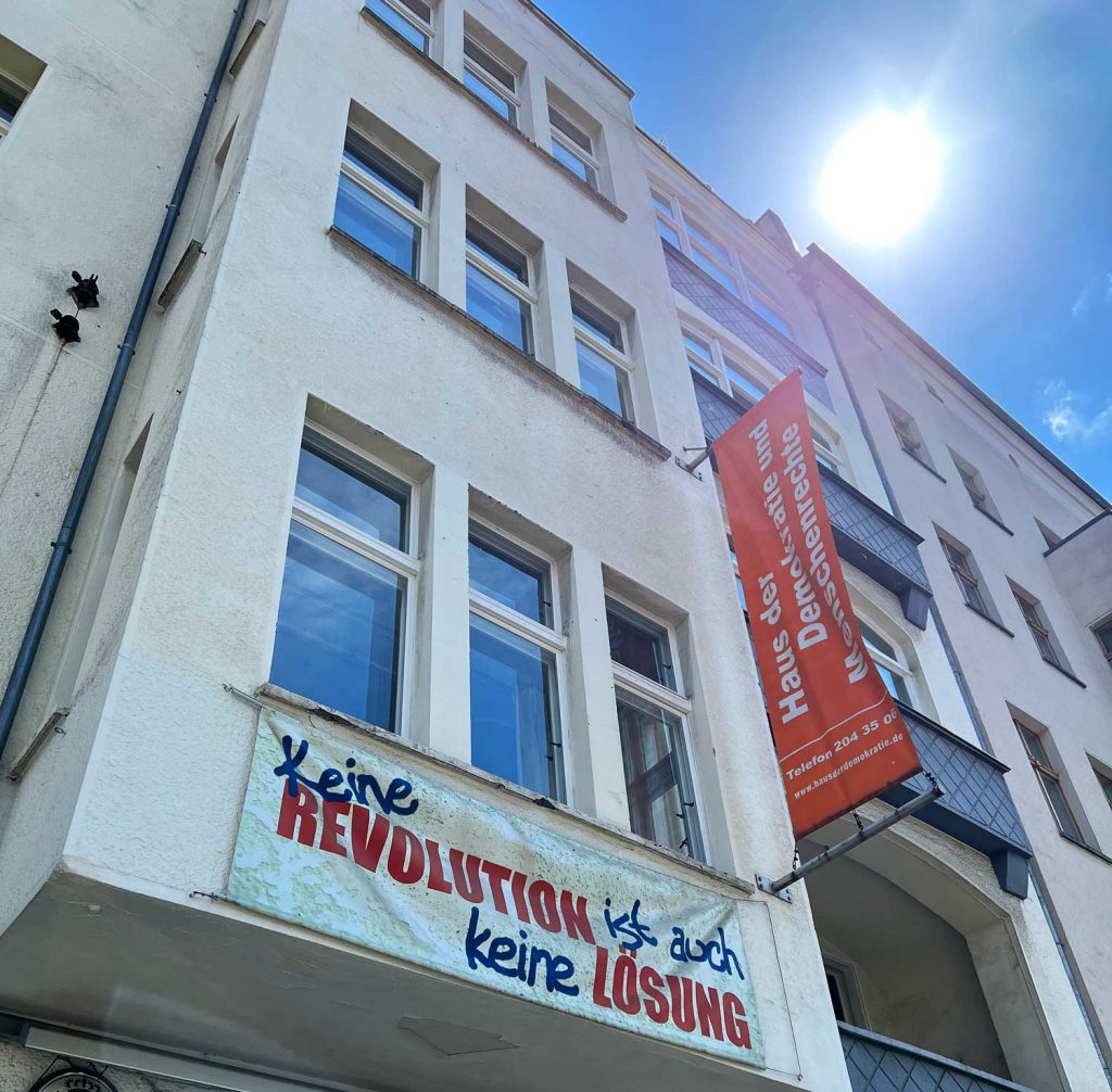 haus-der-demokratie-und-menschenrechte-ein-haus-der-bewegungen