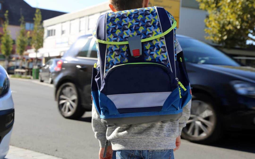 Elterntaxi muss nicht sein: Zu Fuß zur Schule