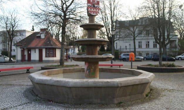 Weinbrunnen auf dem „Moltkemarkt“