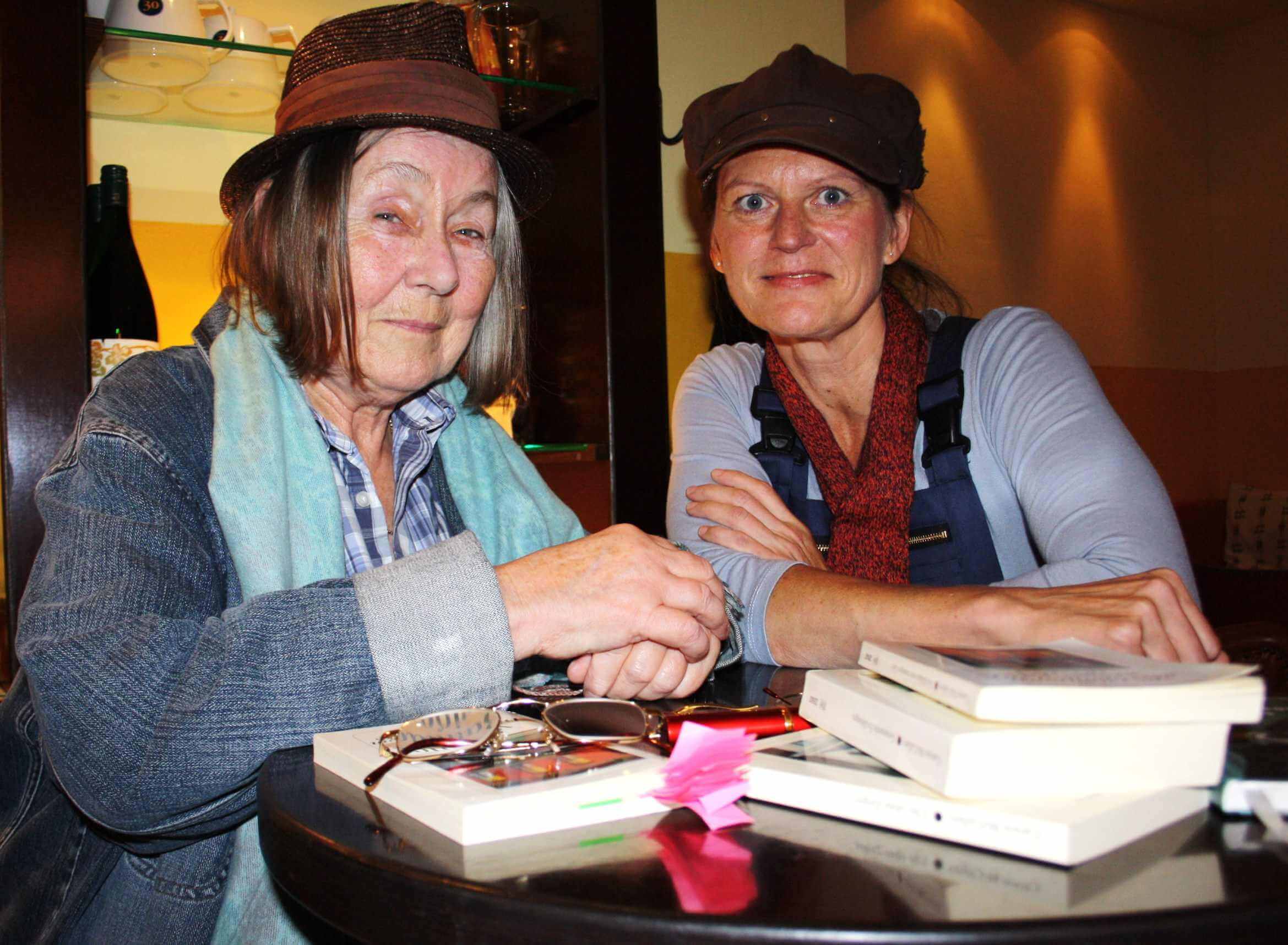 Vom traurigen Café:  Ria Rössing und Andrea Bannat lasen Carson McCullers