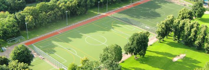 Stadion Lichterfelde mit neuem Rasen